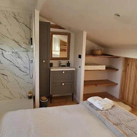 De Charme Sur Golf Apartman