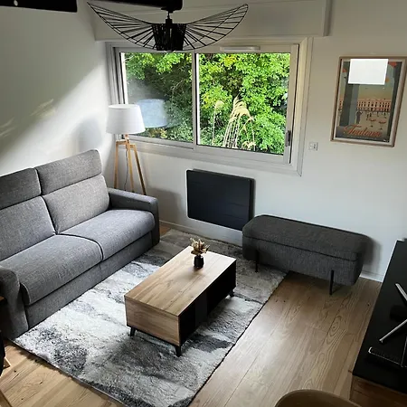 De Charme Sur Golf *